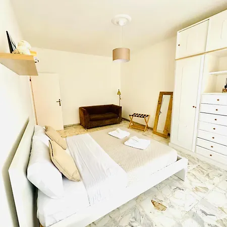 Levante Sea House *