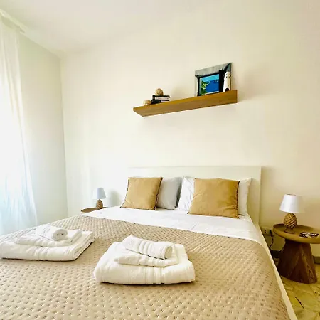 Levante Sea House * Terracina